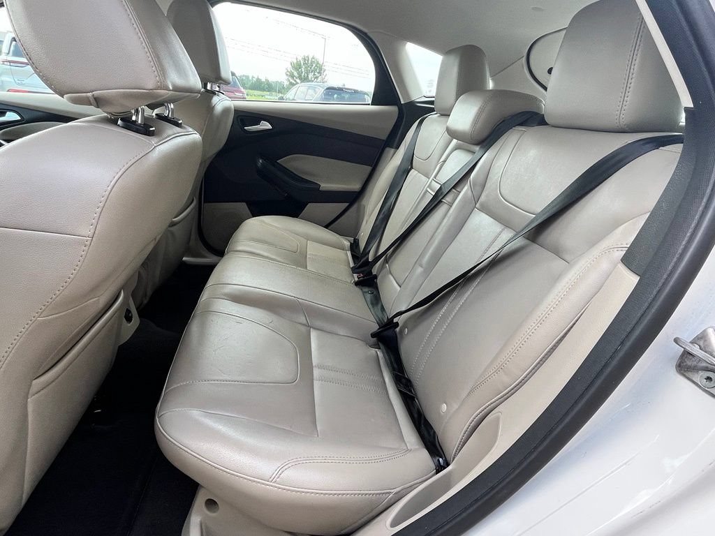 Used 2012 Ford Focus SEL FWD image 7