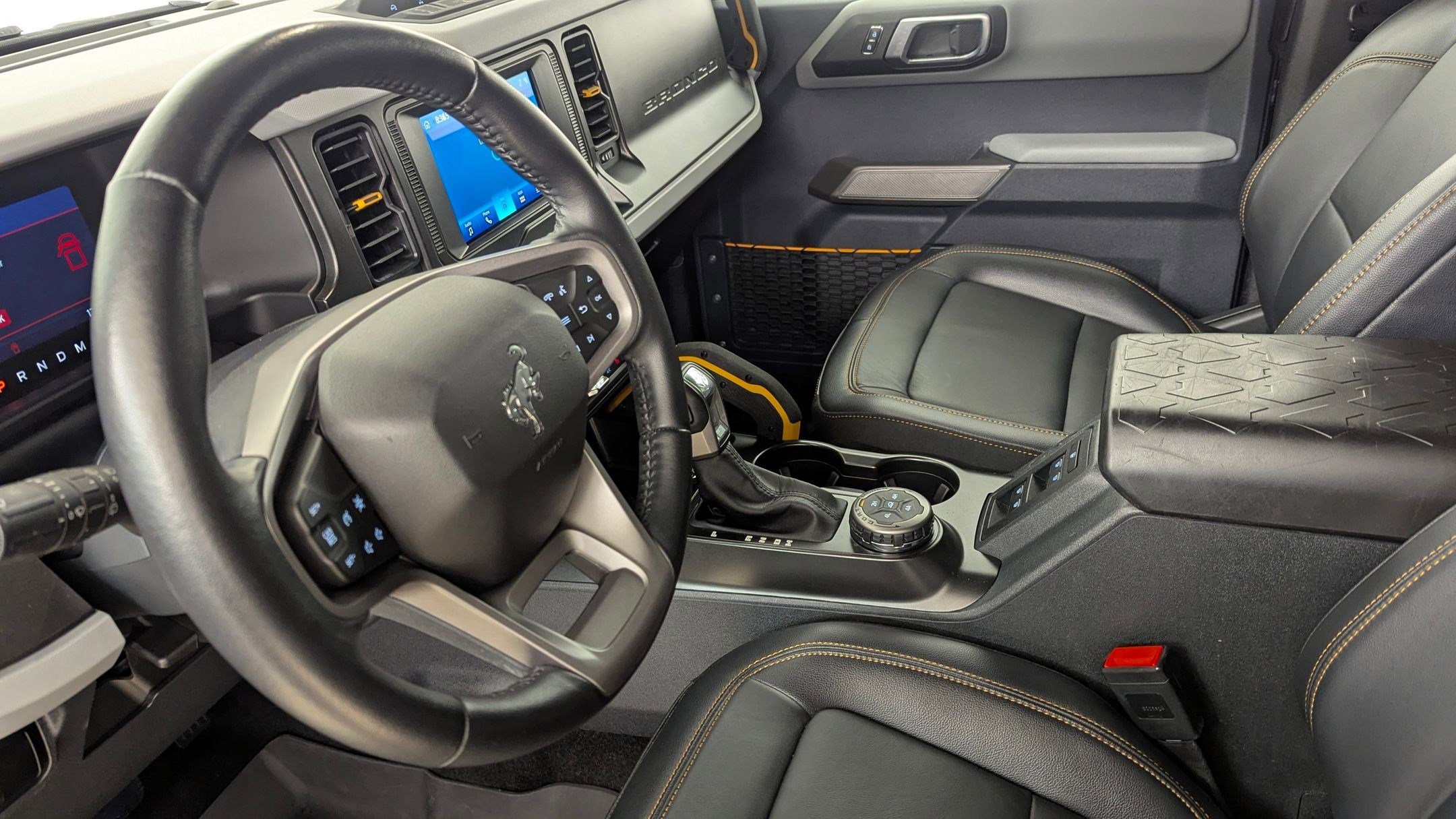 Certified 2023 Ford Bronco Badlands w/ Sasquatch Package image 4