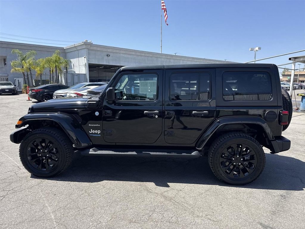 Used 2021 Jeep Wrangler Unlimited Sahara w/ Cold Weather Group image 6