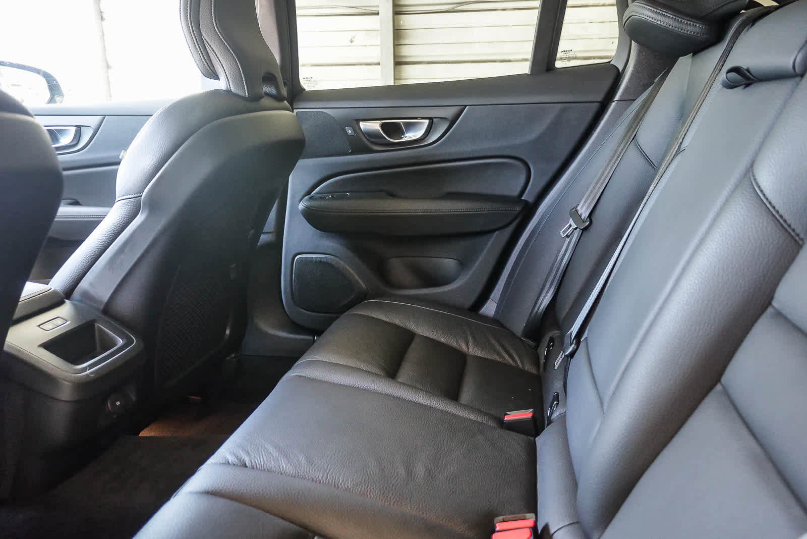 Used 2025 Volvo V60 B5 Cross Country Plus AWD/4WD image 18