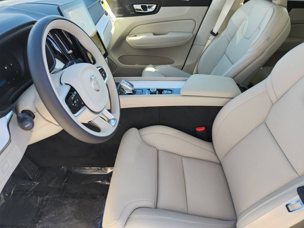 New 2026 Volvo XC60 B5 Ultra w/ Protection Package Premier AWD/4WD image 4