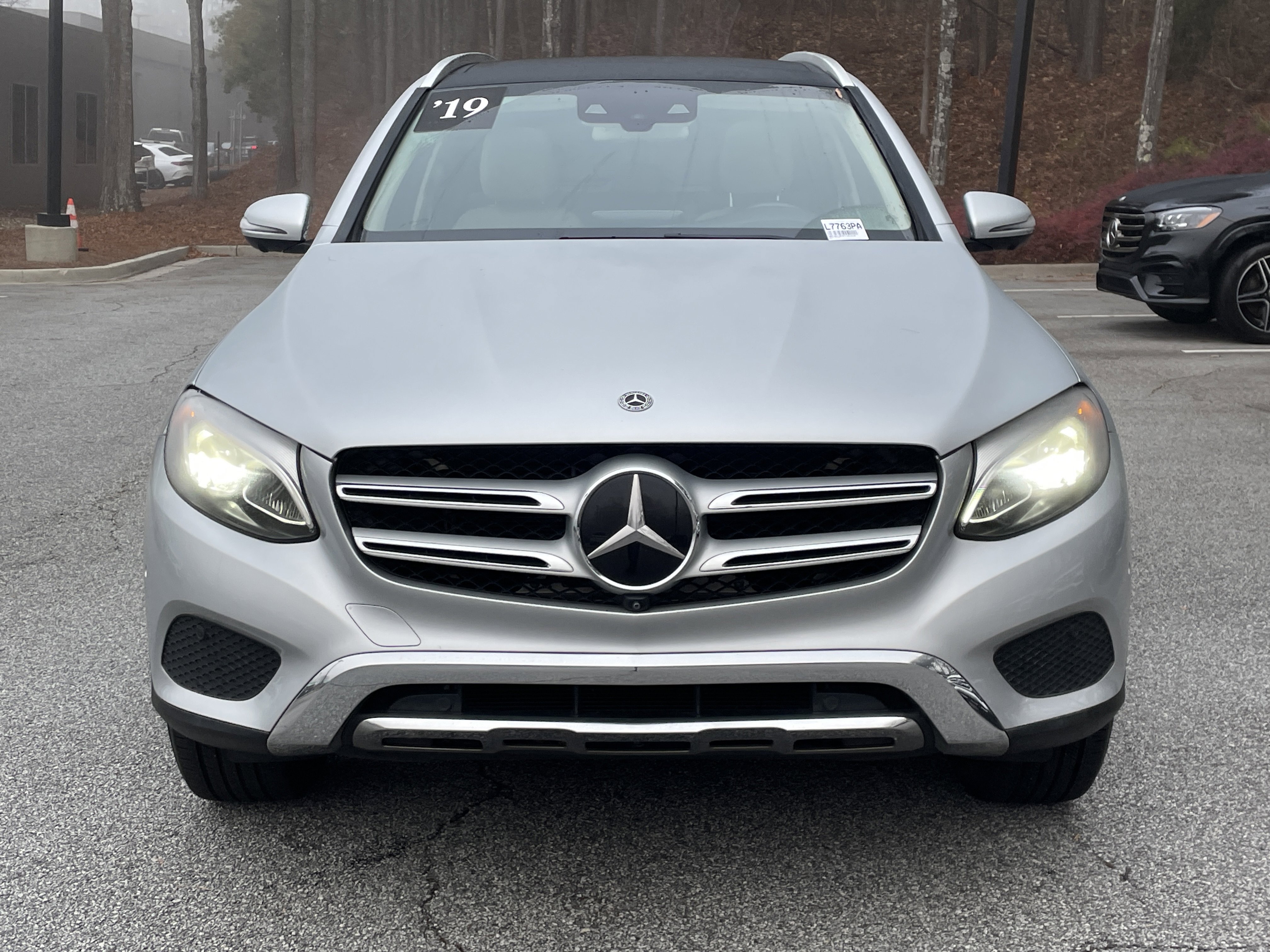 Used 2019 Mercedes-Benz GLC 300 image 3