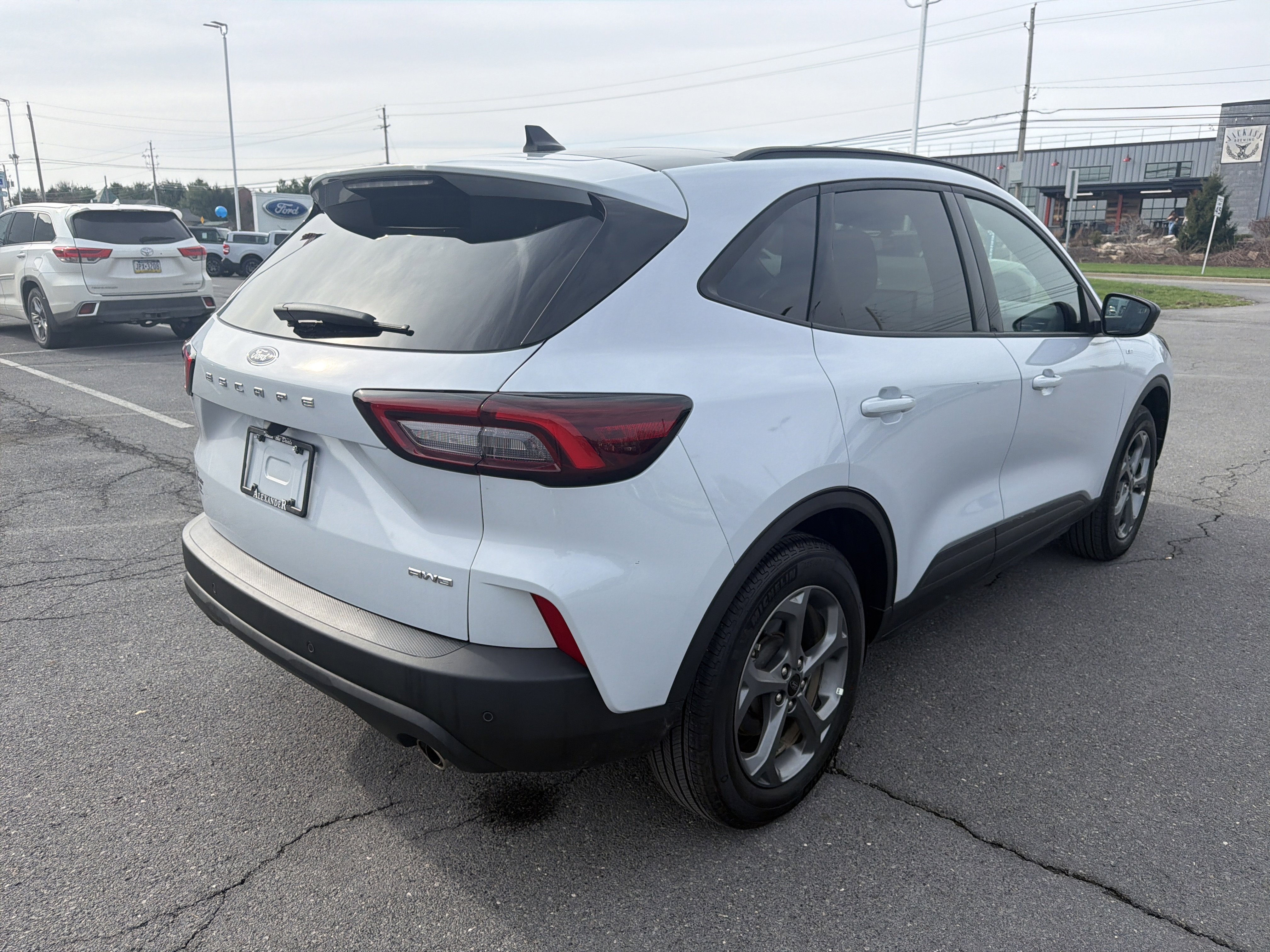 Used 2025 Ford Escape ST-Line w/ Tech Pack #1 video 3