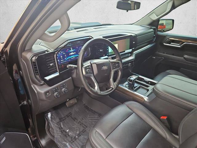 Used 2024 Chevrolet Silverado 1500 LT Trail Boss w/ LT Trail Boss Premium Package AWD/4WD image 10