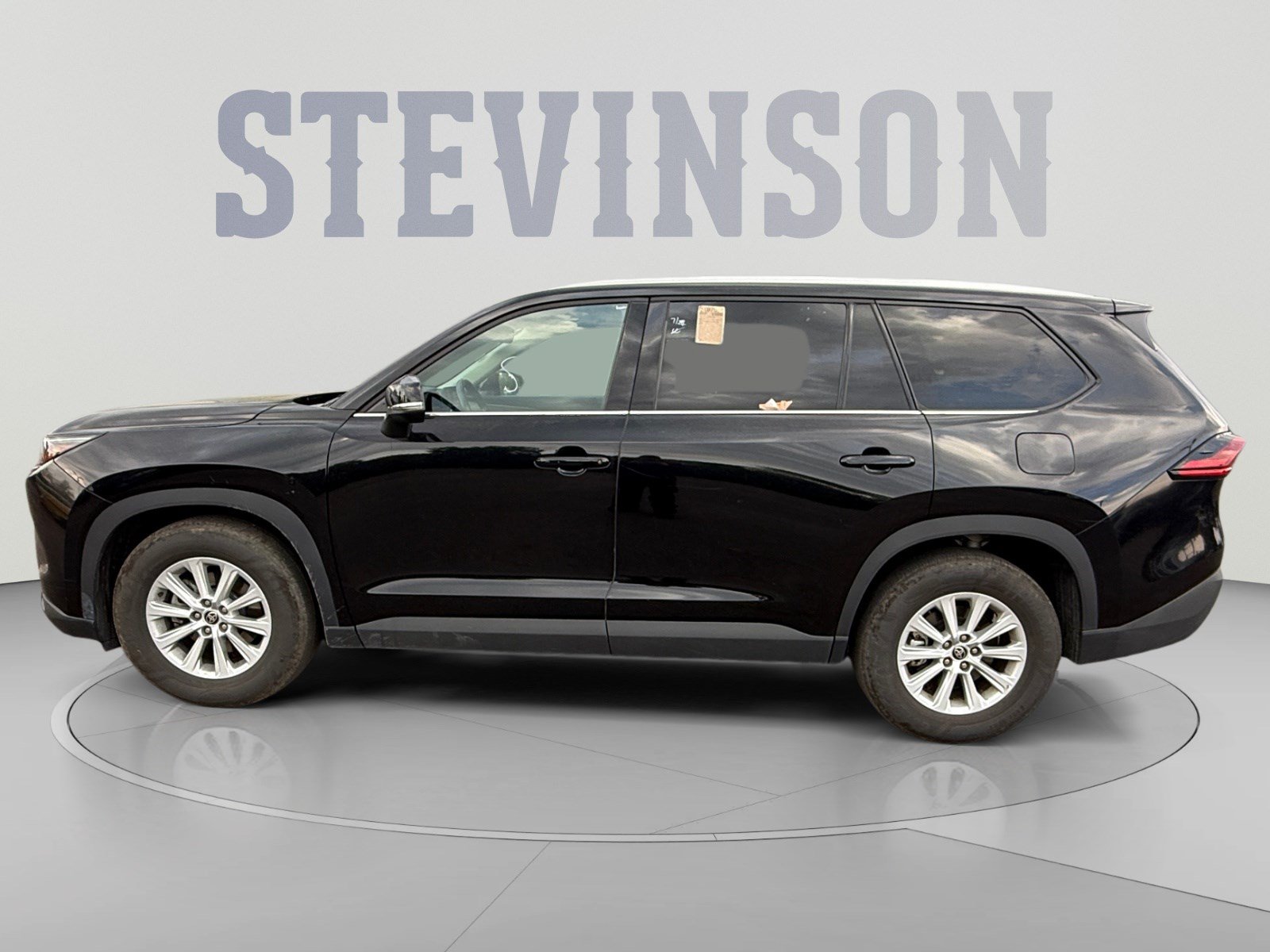 Used 2025 Toyota Grand Highlander AWD image 2