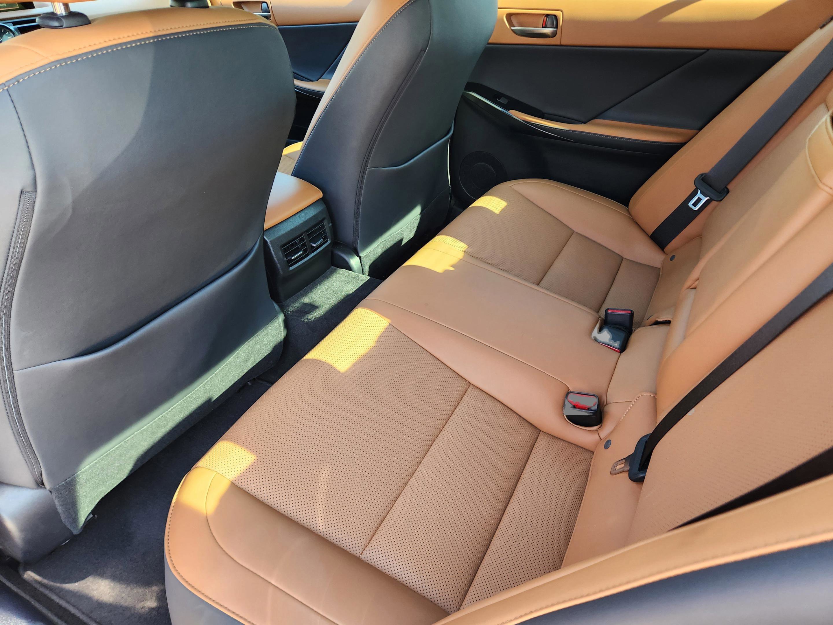 Used 2024 Lexus IS 300 F Sport RWD image 28