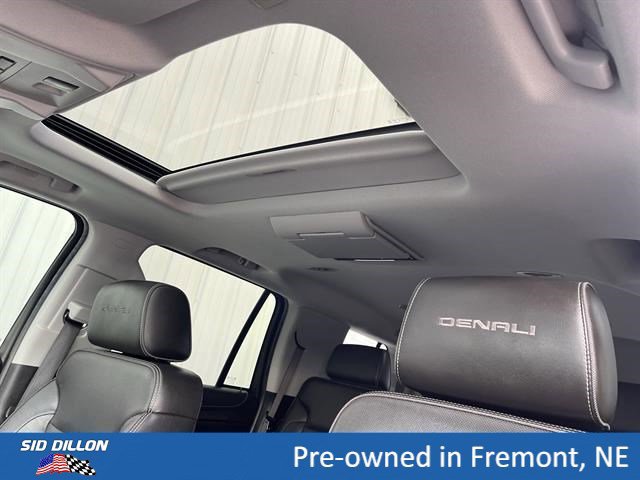 Used 2019 GMC Yukon Denali w/ Denali Ultimate Package AWD/4WD image 19