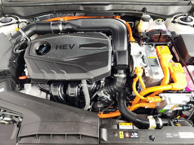 Certified 2025 Hyundai Sonata Limited FWD image 30