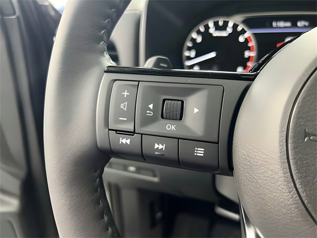 Used 2023 Nissan Rogue SV w/ SV Premium Package image 54