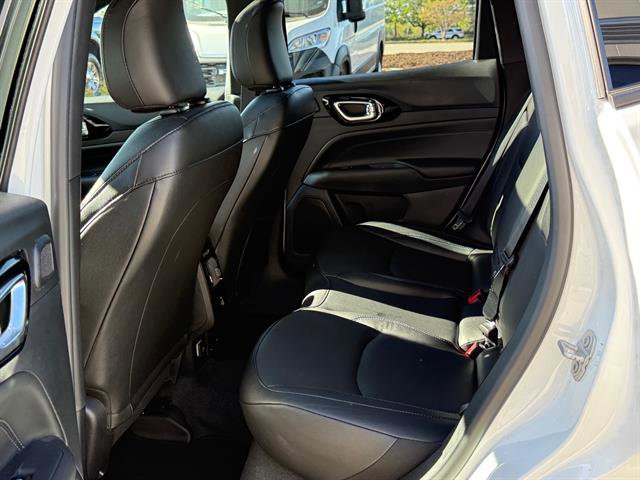 Used 2025 Jeep Compass Limited w/ High Altitude Package image 12