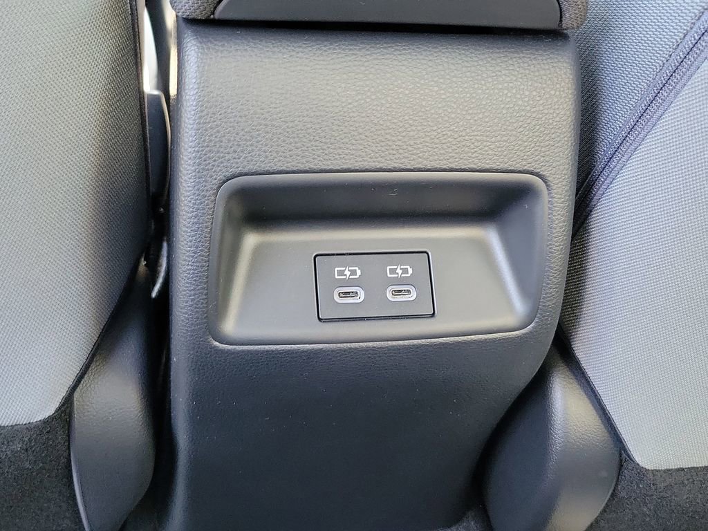 Used 2026 Toyota Corolla SE w/ SE Package image 22