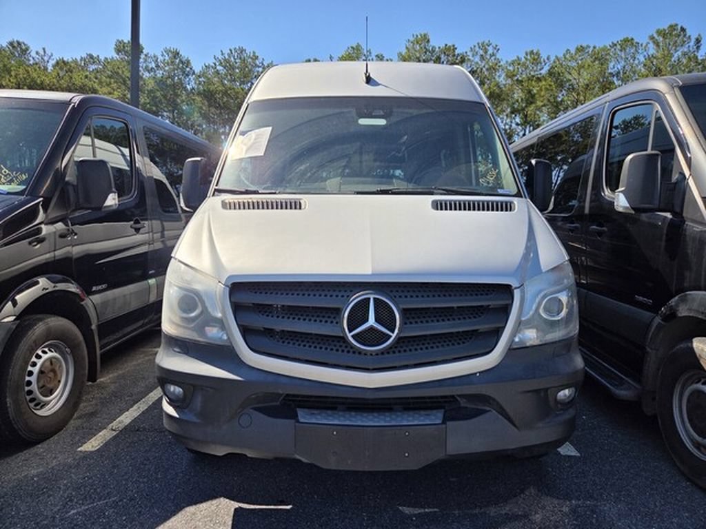 Used 2016 Mercedes-Benz Sprinter 2500 image 2