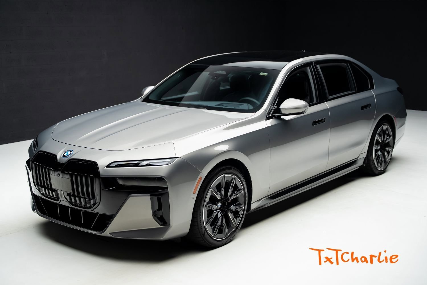 Used 2024 BMW i7 eDrive50 w/ M Sport Package