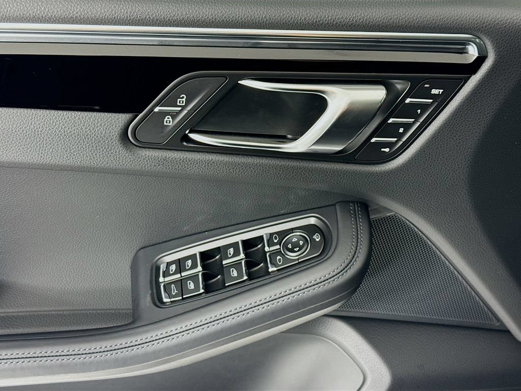 New 2026 Porsche Macan S AWD/4WD image 11