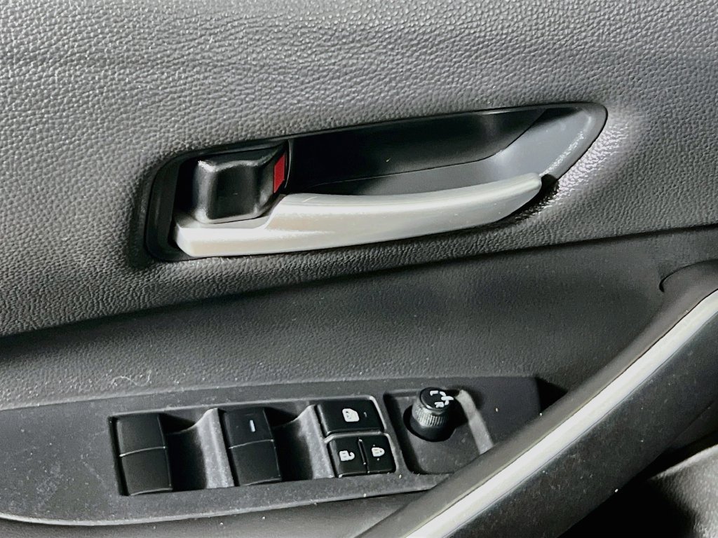 Used 2023 Toyota Corolla SE FWD image 14