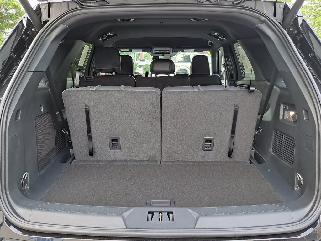 New 2026 Ford Explorer ST-Line w/ ST-Line Street Pack AWD/4WD image 16