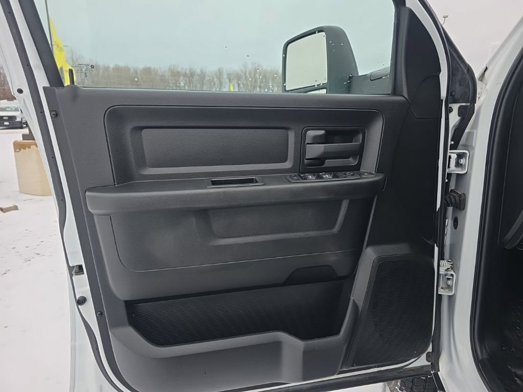 Used 2024 RAM 3500 Tradesman image 23