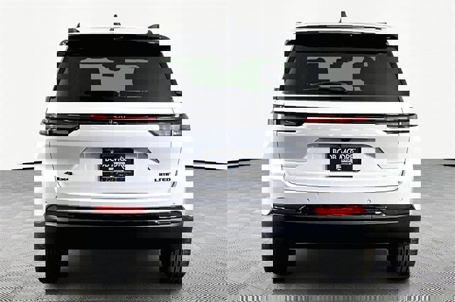 New 2025 Jeep Grand Cherokee Limited w/ Luxury Tech Group II image 5