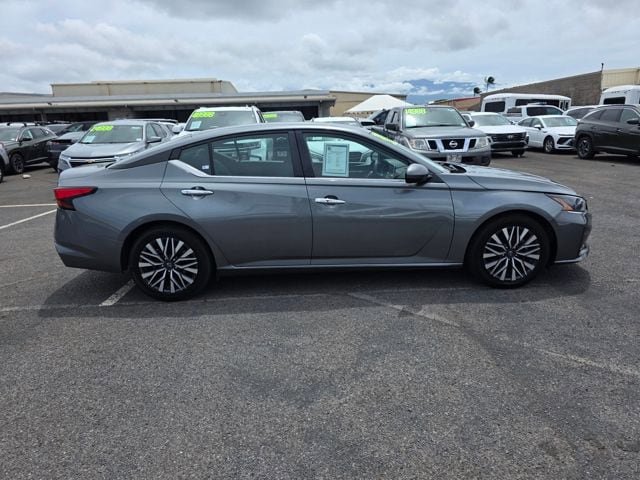 Used 2023 Nissan Altima 2.5 SV FWD image 8