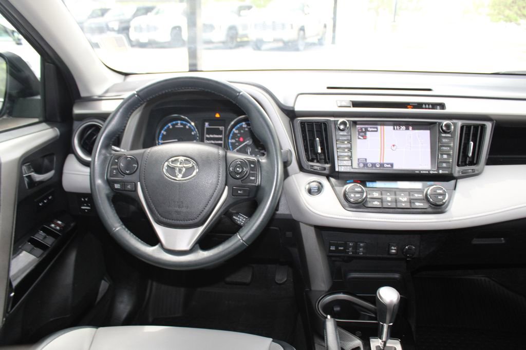 Certified 2017 Toyota RAV4 Limited AWD/4WD image 2