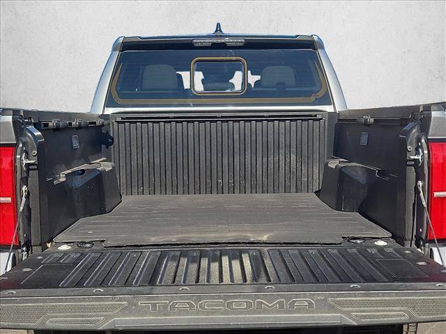 Used 2024 Toyota Tacoma SR5 AWD/4WD image 6
