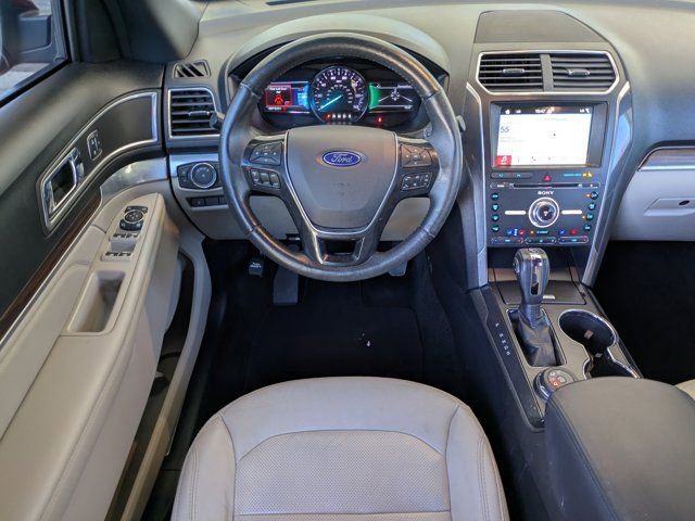 Certified 2018 Ford Explorer Limited image 14