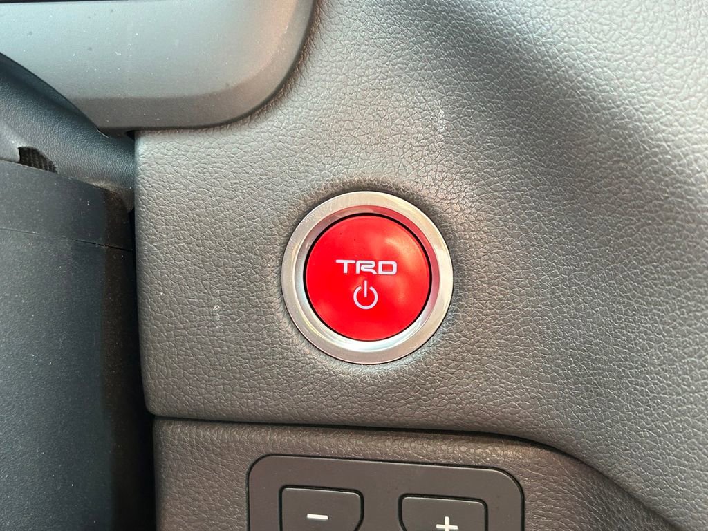 Certified 2023 Toyota Sequoia SR5 w/ SR5 Premium Package AWD/4WD image 31