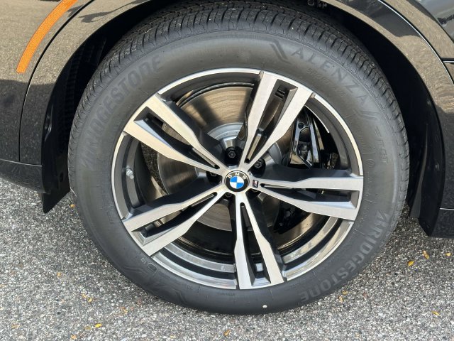 New 2027 BMW X7 xDrive40i w/ M Sport Package AWD/4WD image 7