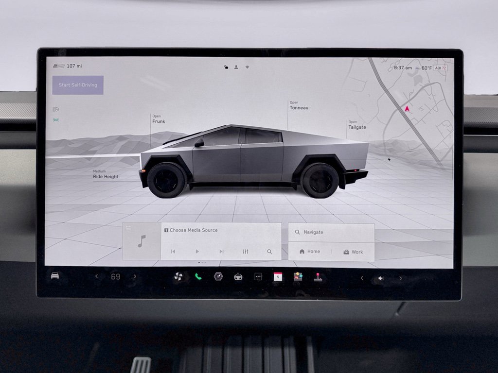 Used 2025 Tesla Cybertruck AWD Crew Cab image 9