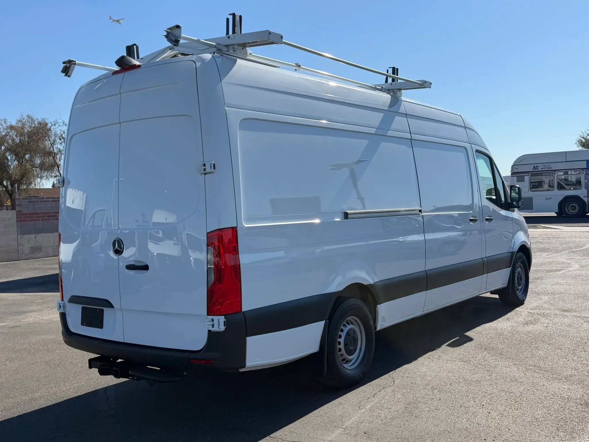 Used 2023 Mercedes-Benz Sprinter 2500 image 7