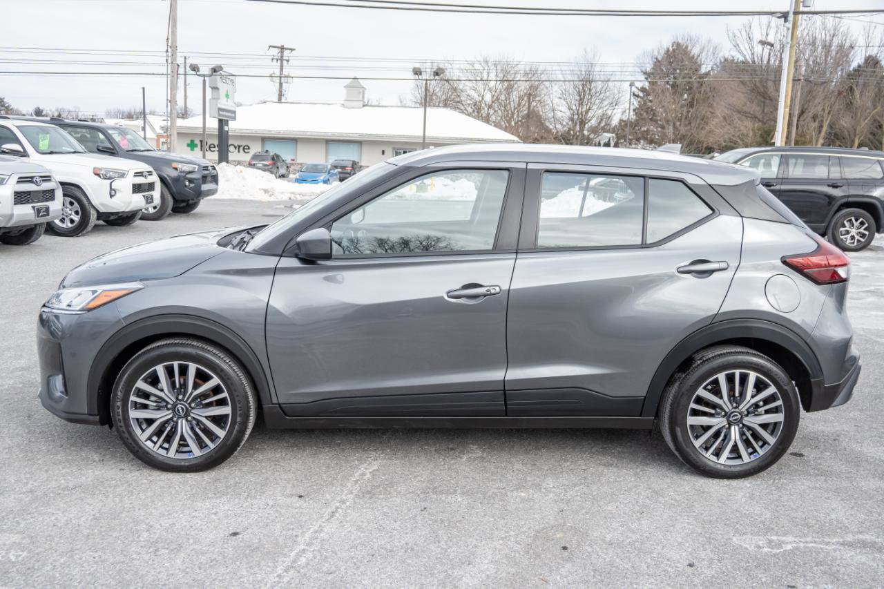 Used 2024 Nissan Kicks SV FWD image 8