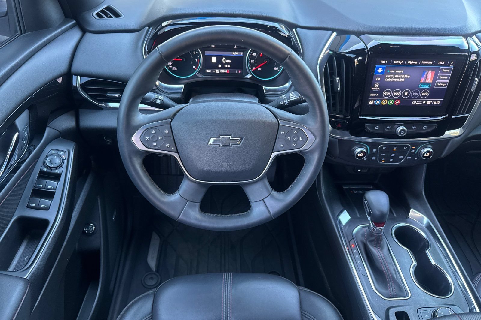 Used 2023 Chevrolet Traverse RS AWD/4WD image 17