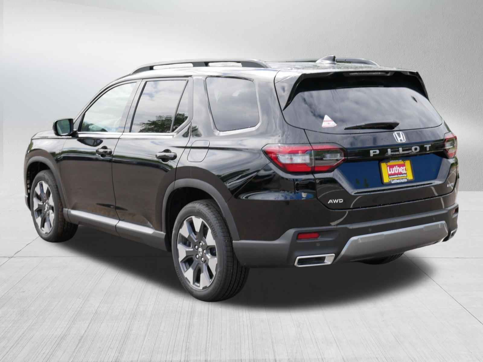 Used 2026 Honda Pilot Elite image 5