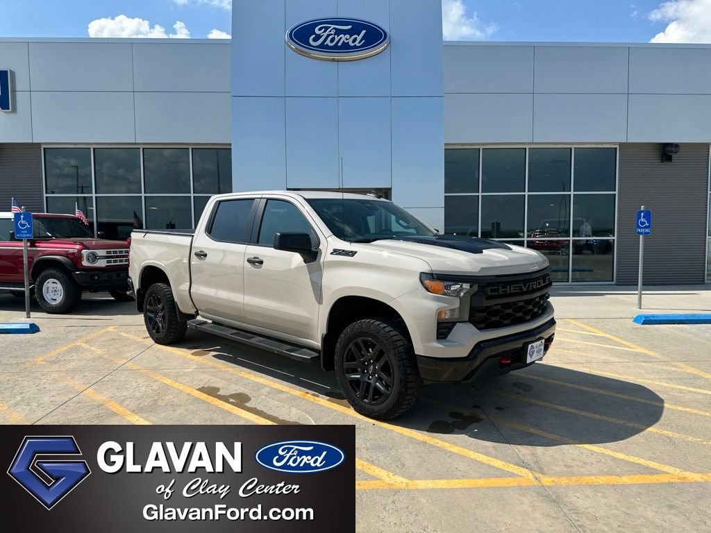 Used 2026 Chevrolet Silverado 1500 Custom Trail Boss w/ LPO, Dark Essentials Package AWD/4WD video 1