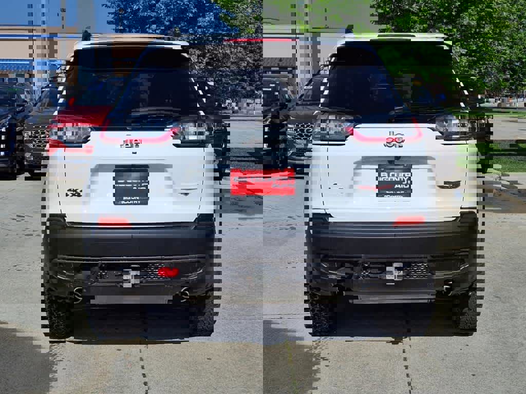 Used 2022 Jeep Cherokee Trailhawk w/ Comfort/Convenience Group image 3