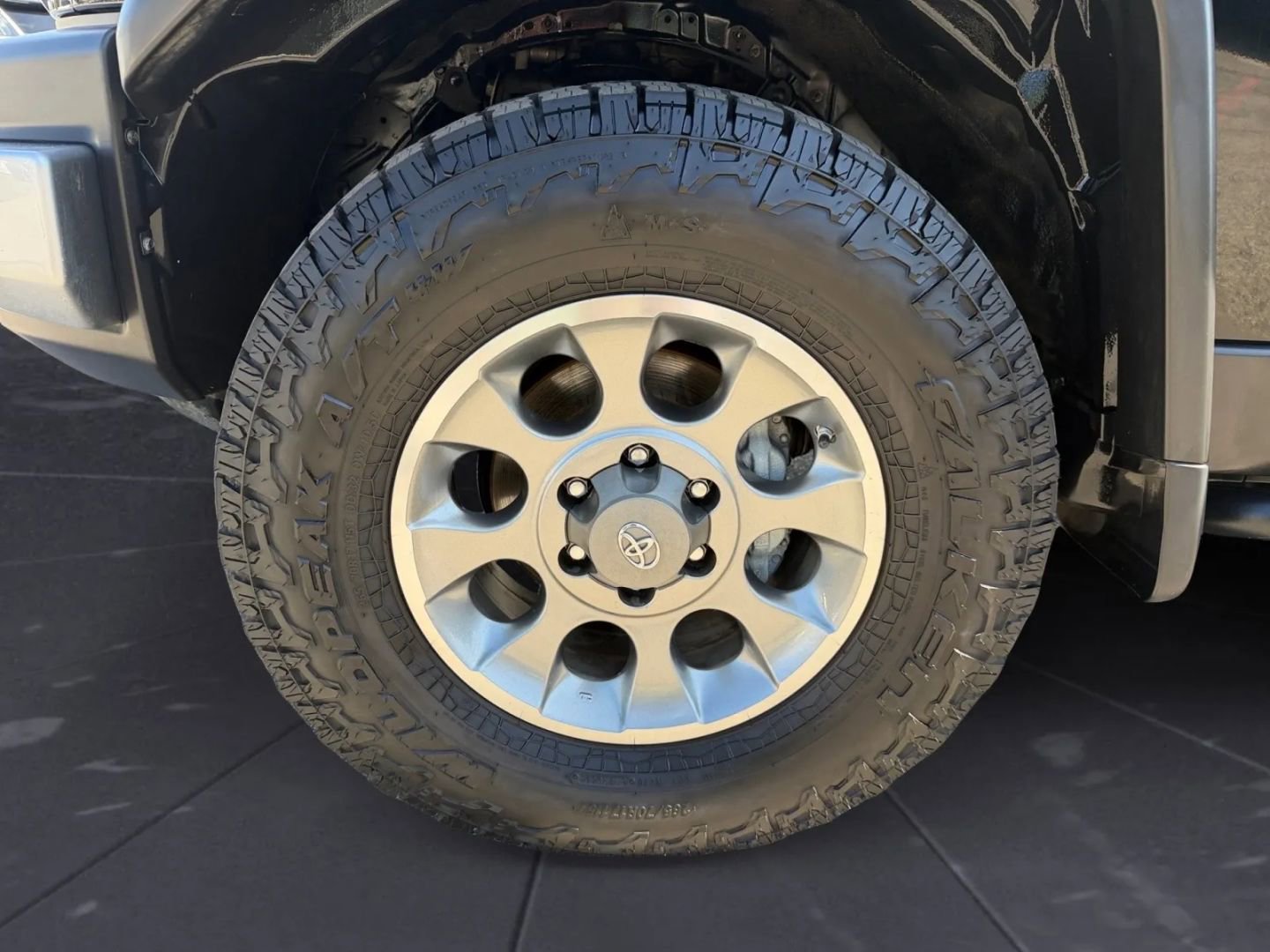 Used 2013 Toyota FJ Cruiser 4WD image 35