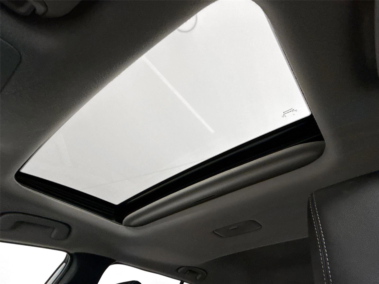 Certified 2023 Toyota Corolla Cross XLE w/ Convenience Package image 6