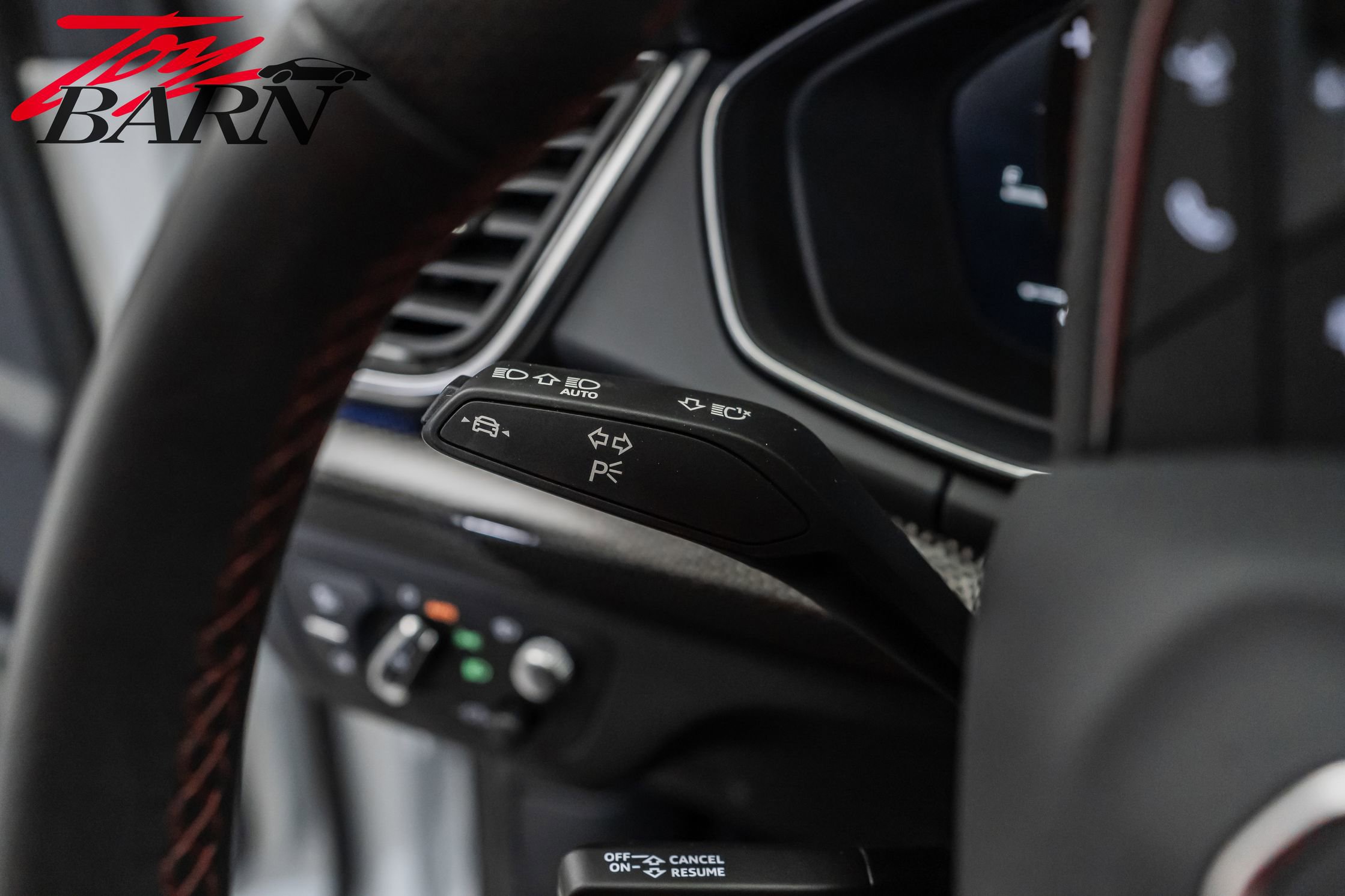 Used 2024 Audi SQ5 Prestige image 36