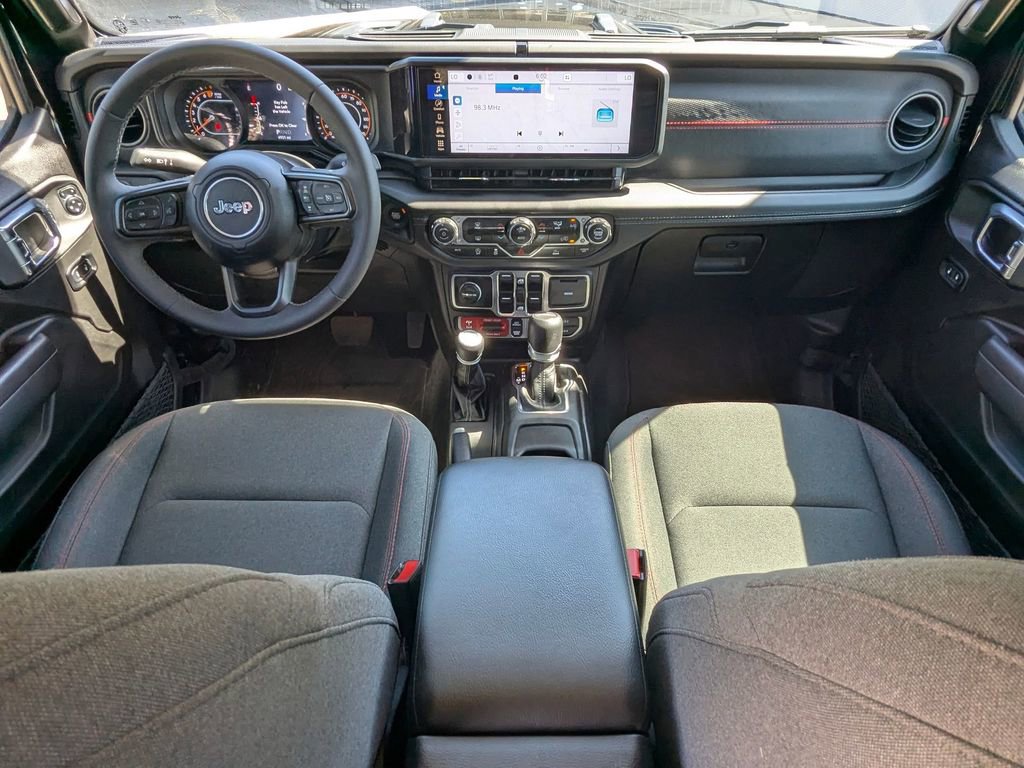 Used 2025 Jeep Gladiator Rubicon AWD/4WD image 23