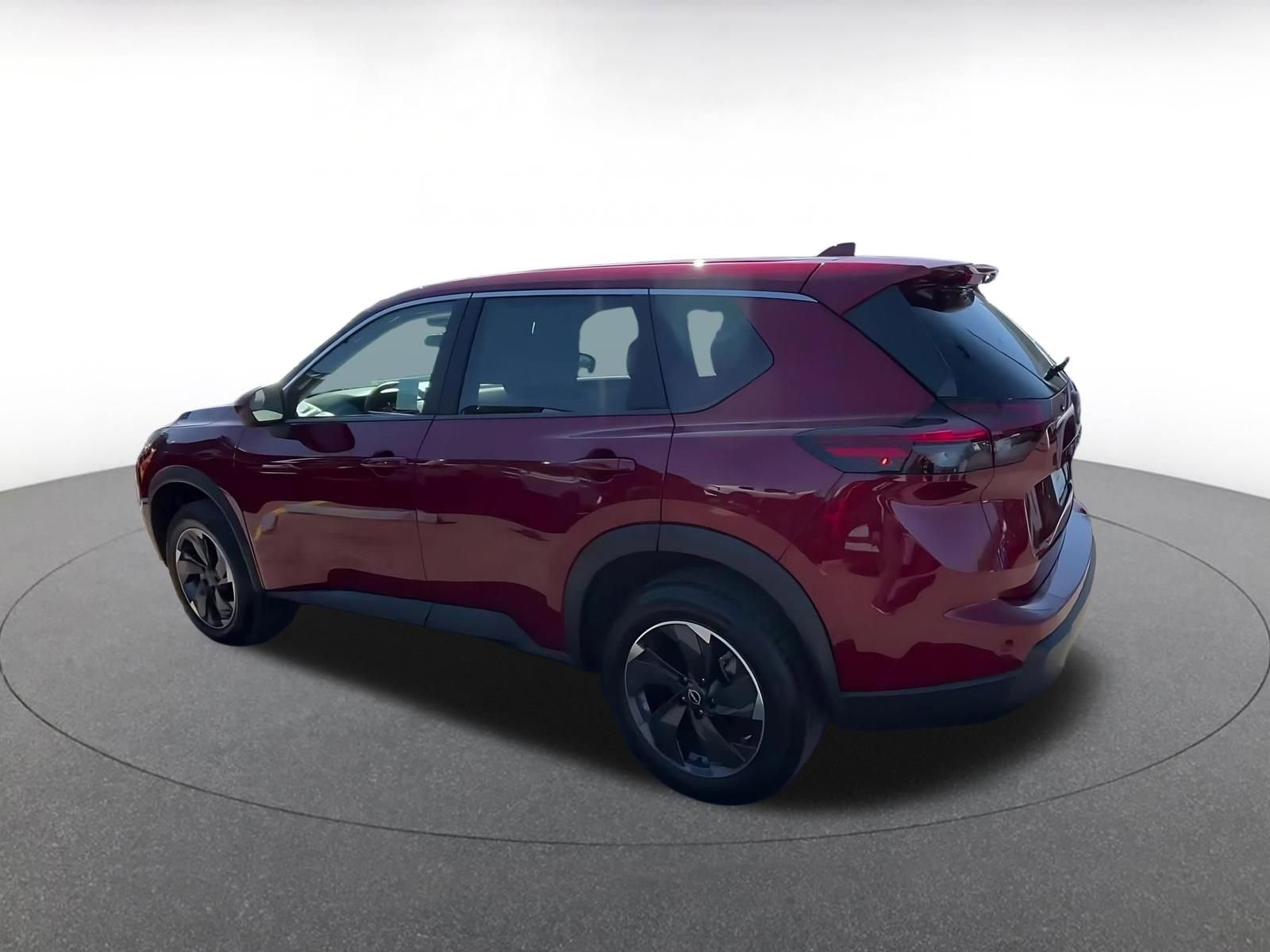 Used 2025 Nissan Rogue SV AWD/4WD image 10