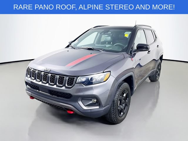 Used 2024 Jeep Compass Trailhawk w/ Sun and Sound Group AWD/4WD image 1