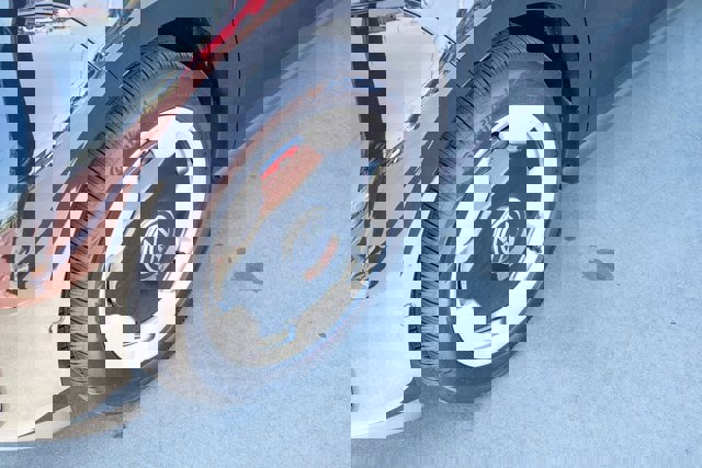 New 2025 Volkswagen ID. Buzz Pro S image 9