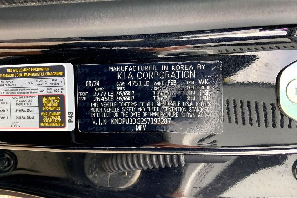 Used 2025 Kia Sportage LX image 14