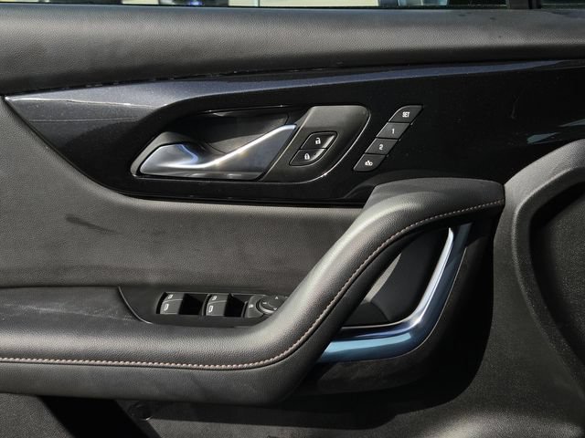 Used 2023 Chevrolet Blazer Premier w/ Enhanced Convenience Package FWD image 27