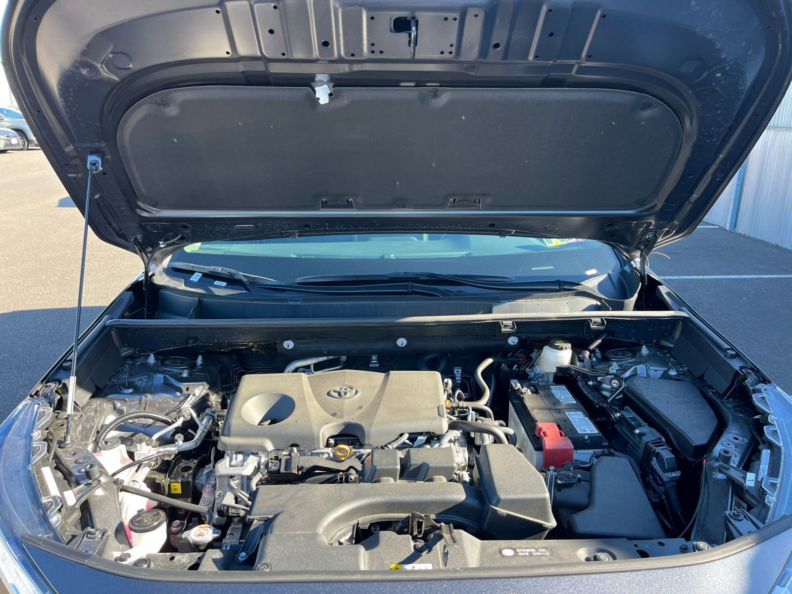 Used 2025 Toyota RAV4 XLE image 33