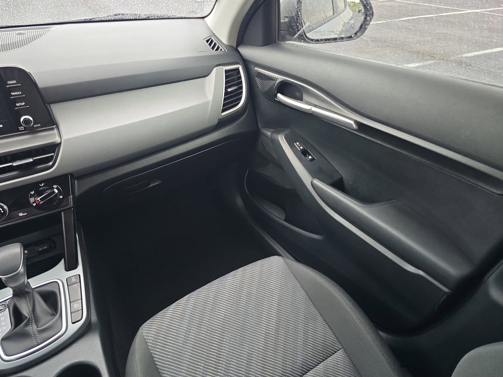 Used 2025 Kia Seltos LX AWD/4WD image 11