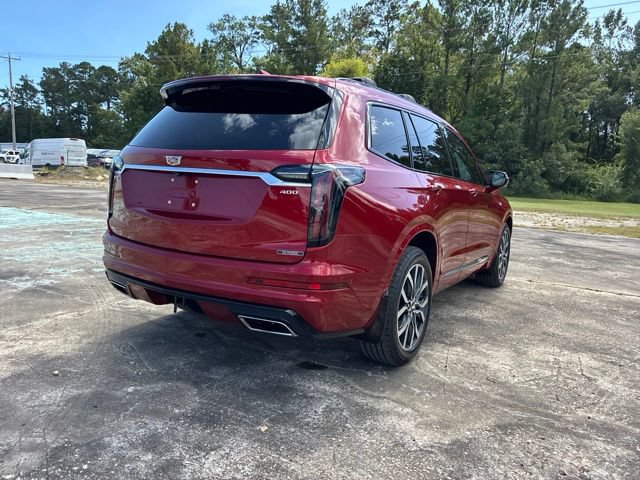 Used 2023 Cadillac XT6 Sport w/ Technology Package AWD/4WD image 3