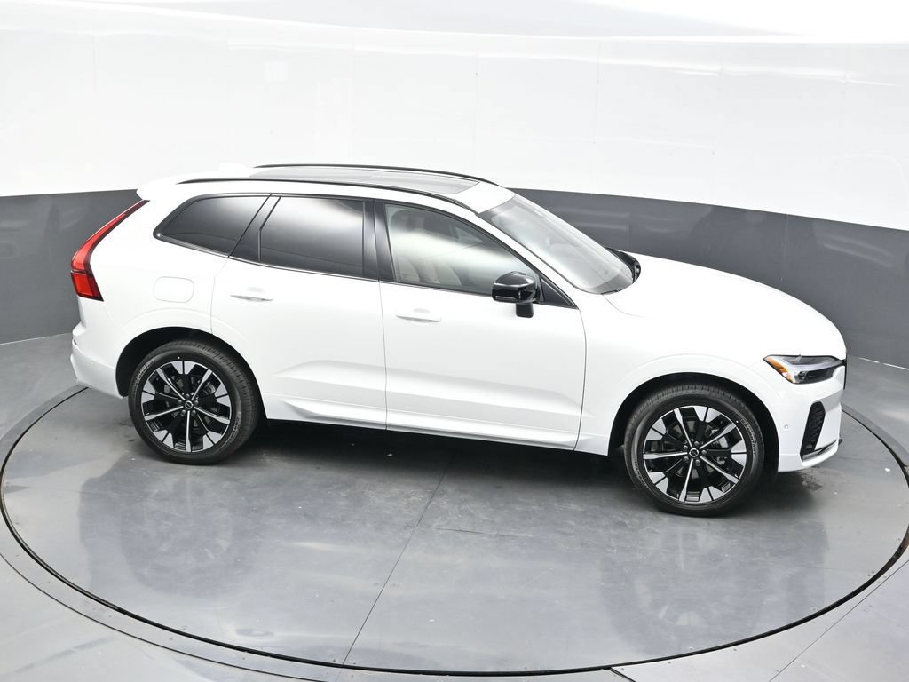 New 2026 Volvo XC60 B5 Plus w/ Climate Package AWD/4WD image 28