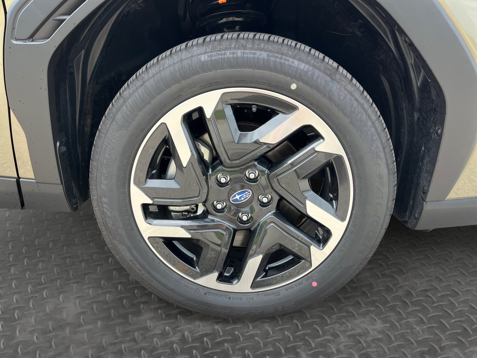 Certified 2025 Subaru Forester Premium AWD/4WD image 17