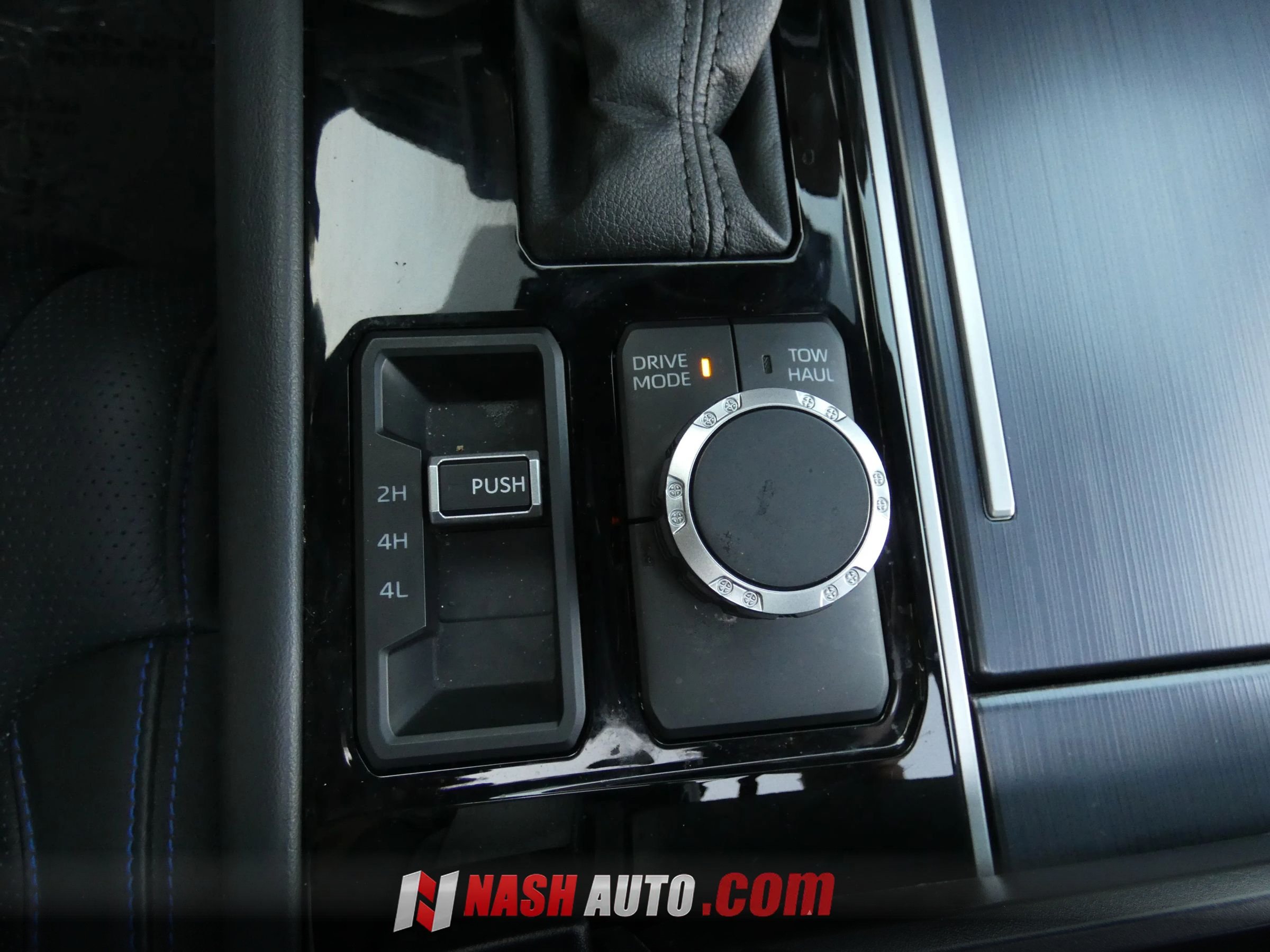 Used 2024 Toyota Tundra Platinum AWD/4WD image 64